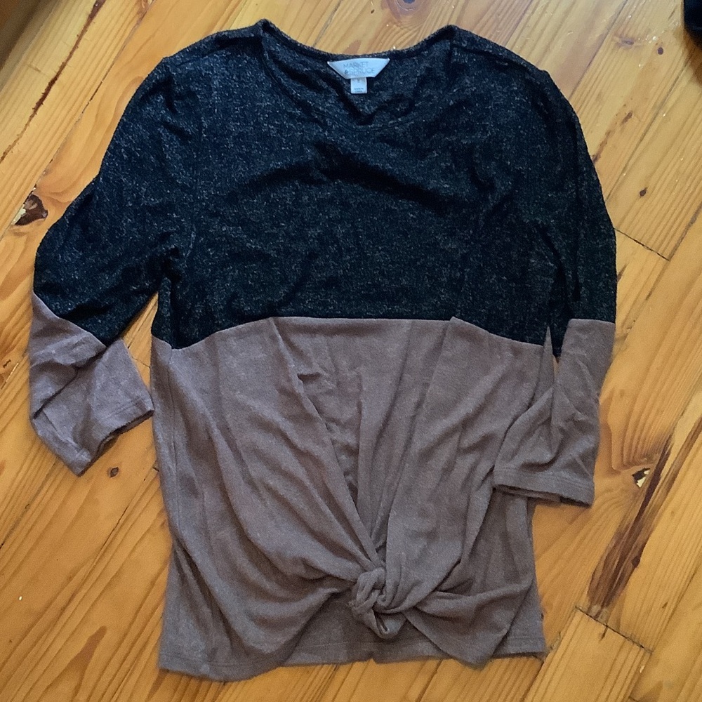 Worthington Black and Brown Two-Tone Knot Front Long Sleeve Top